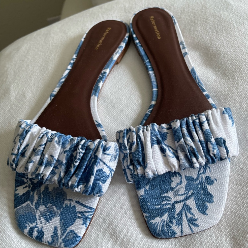 Reformation Marcella Ruched Flat Slides Sandals